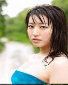 美女图片衣服掉观看一下